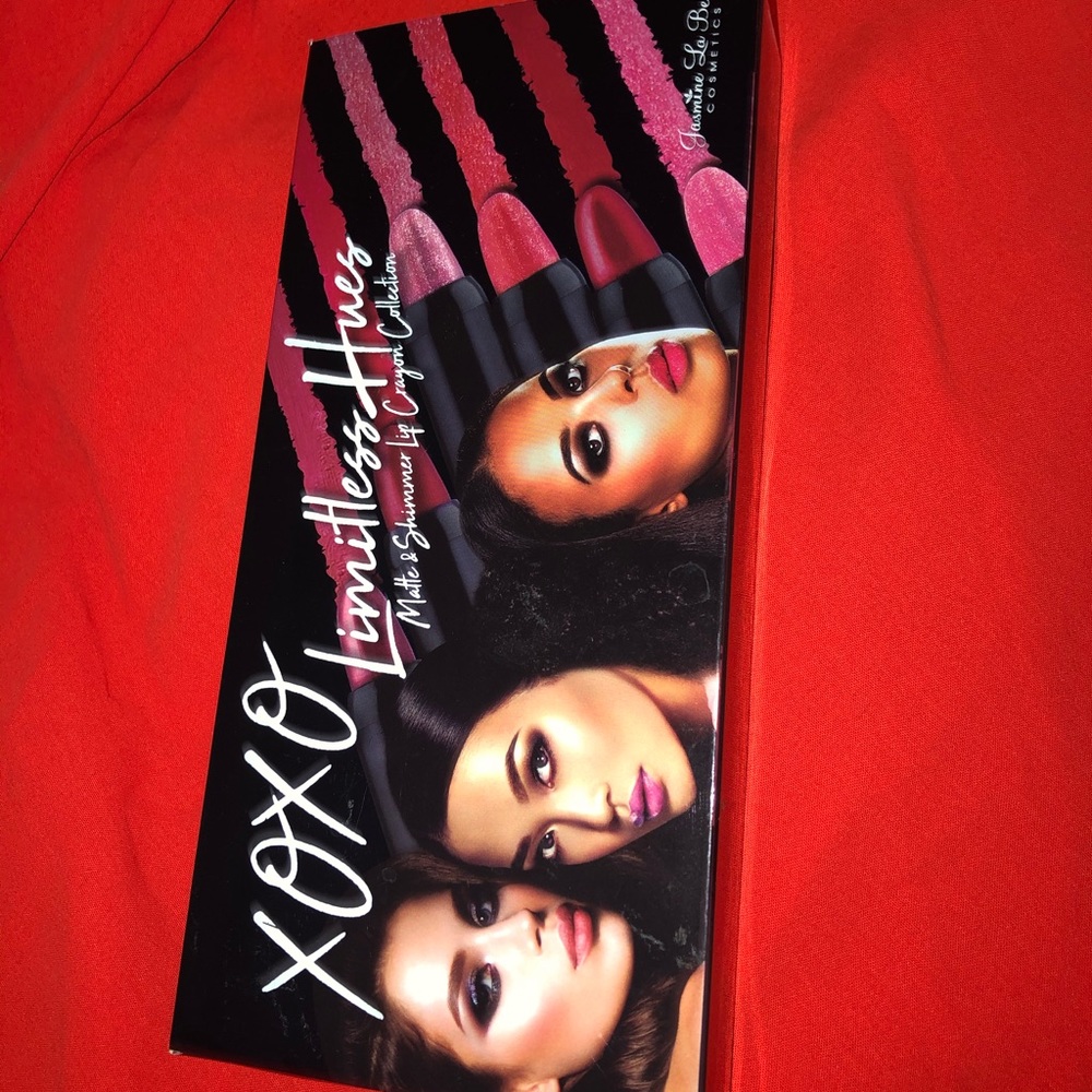 XOXO Matte & shimmer lip crayon collection